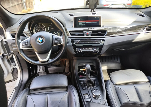 BMW X1 cena 94999 przebieg: 75000, rok produkcji 2018 z Pasym małe 154